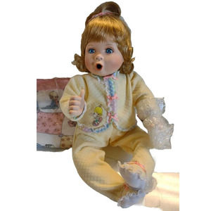 Vtg Precious Moments Ashton Drake “Jesus Loves Me” Porcelain Posable Doll Nwob